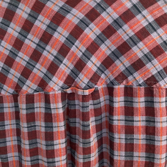 J.Crew classic Boy shirt in crinkle cotton plaid. Size 6P. - Picture 3 of 10